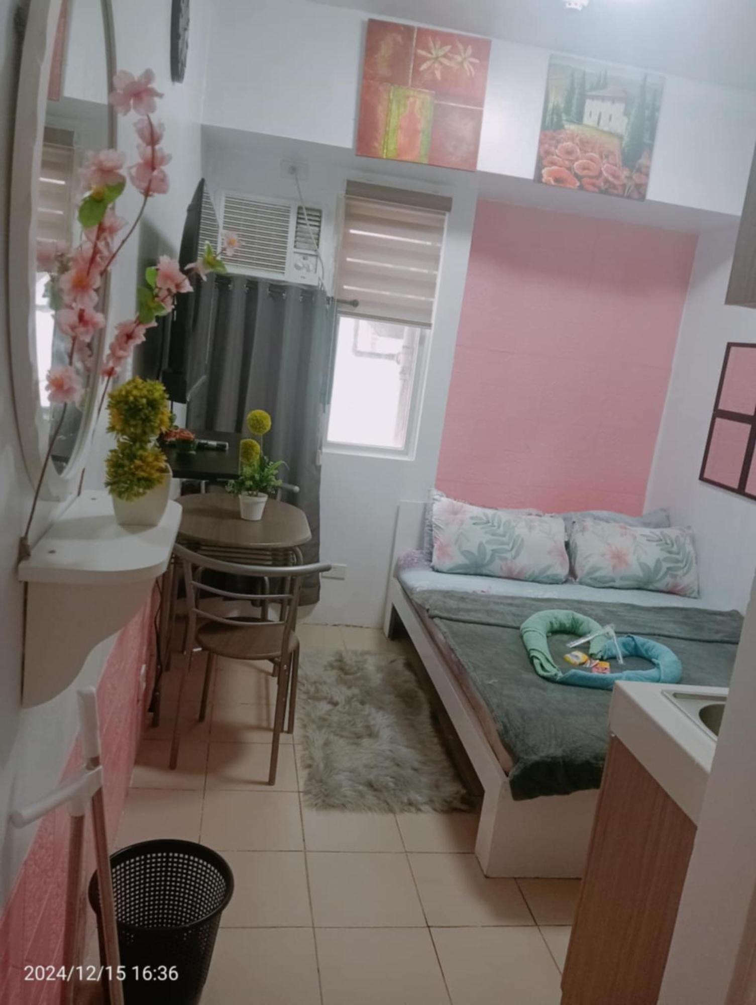 Urban Deca Staycation Mandaluyong Ngoại thất bức ảnh